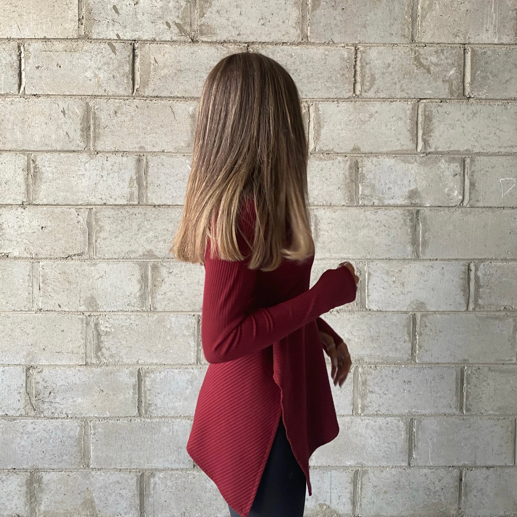 SIDE CUT TOP - MAROON