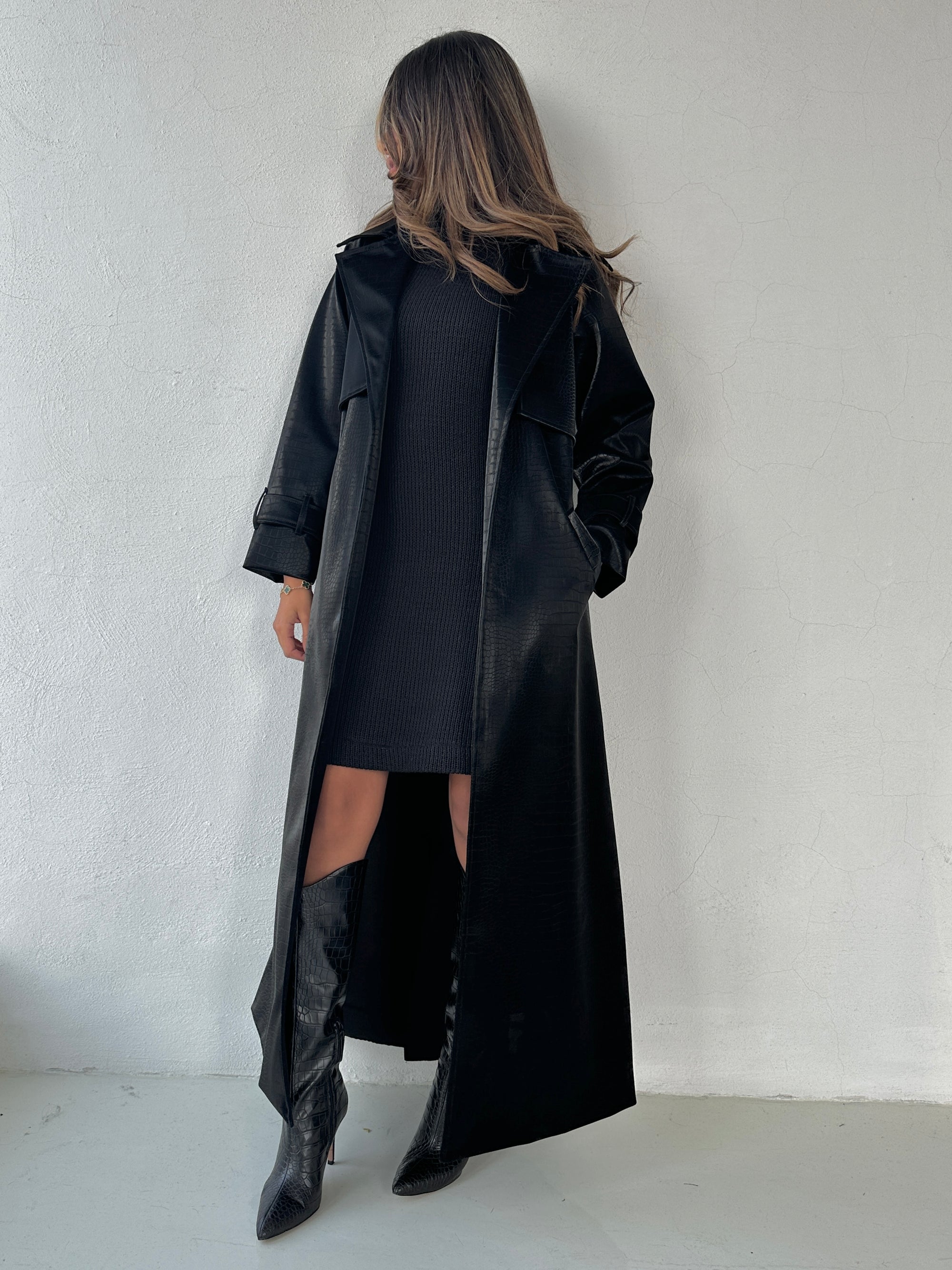 LEATHER TRENCH COAT - BLACK