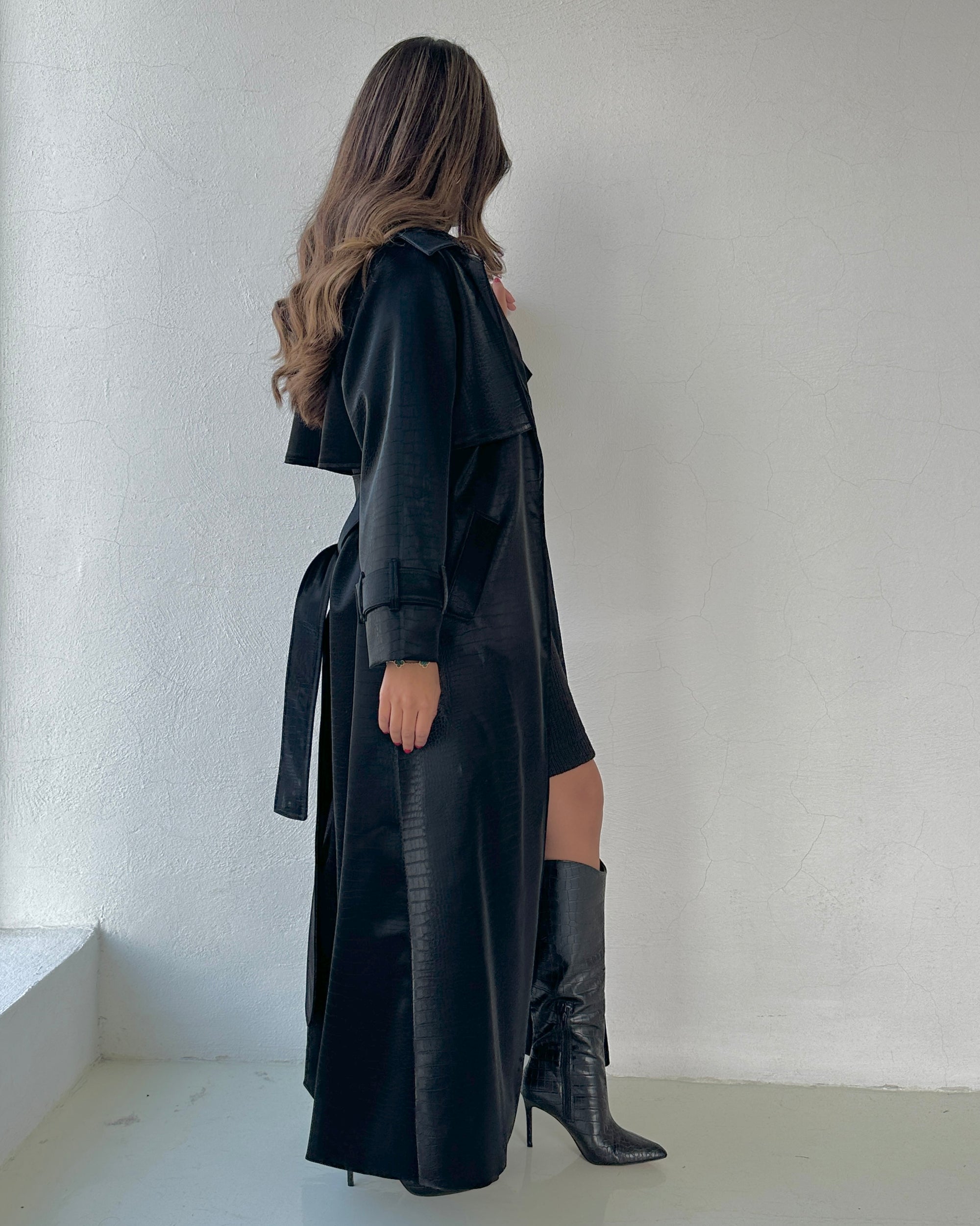 LEATHER TRENCH COAT - BLACK