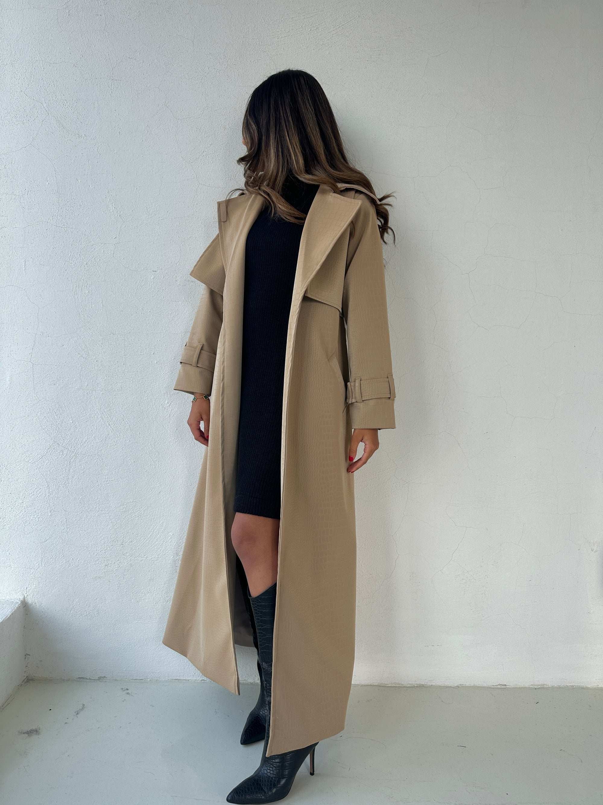LEATHER TRENCH COAT - BEIGE