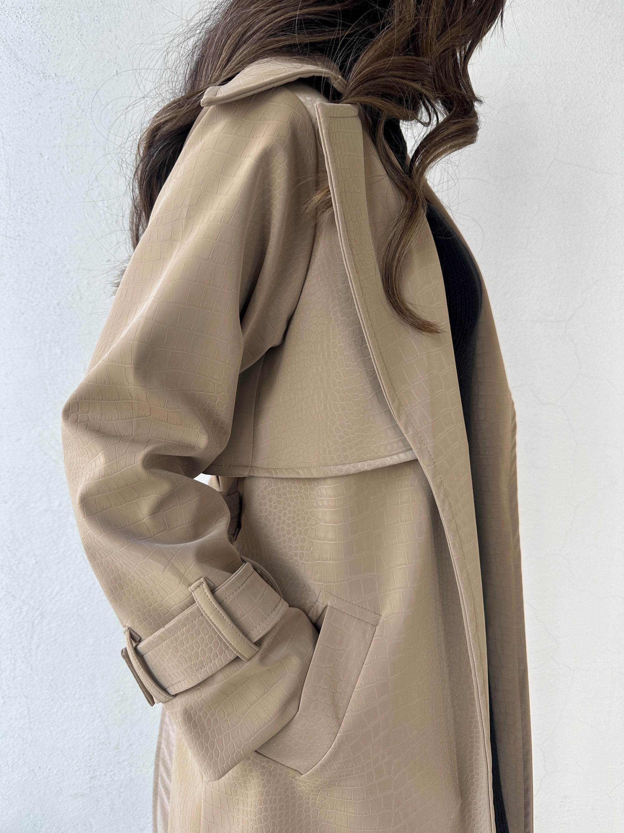 LEATHER TRENCH COAT - BEIGE