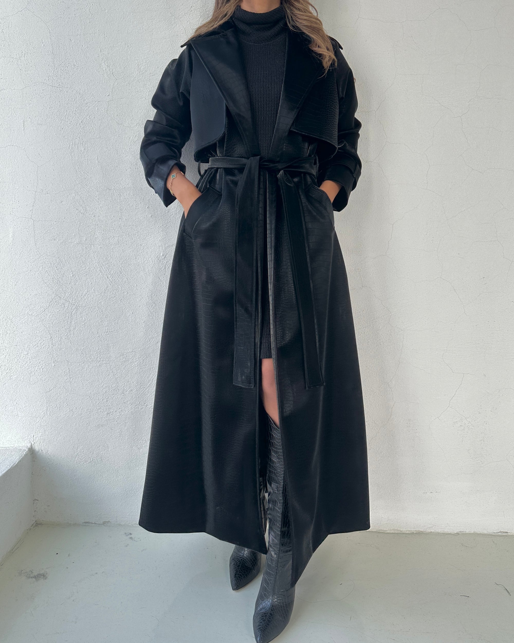 LEATHER TRENCH COAT - BLACK