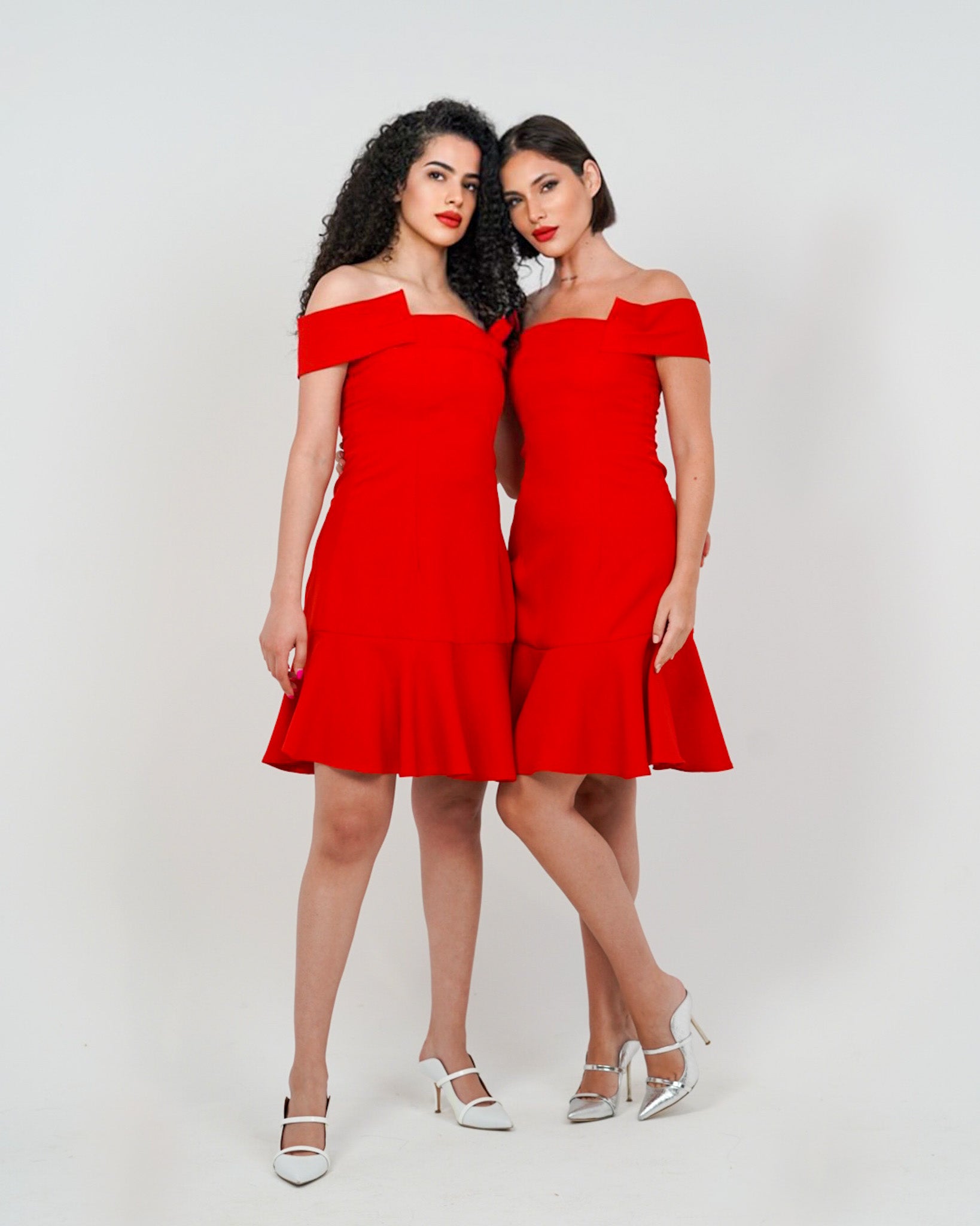 OFF-SHOULDER DRESS - RED