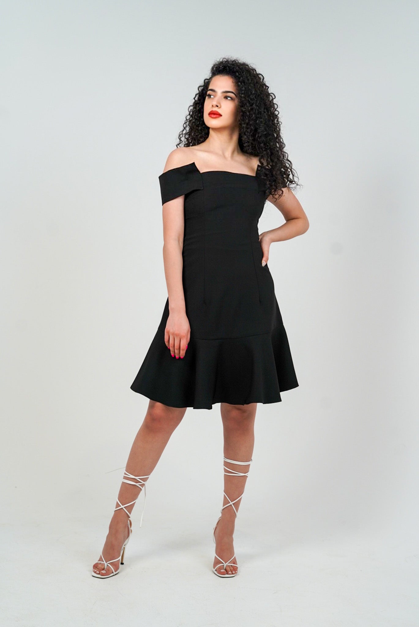 OFF-SHOULDER DRESS - BLACK