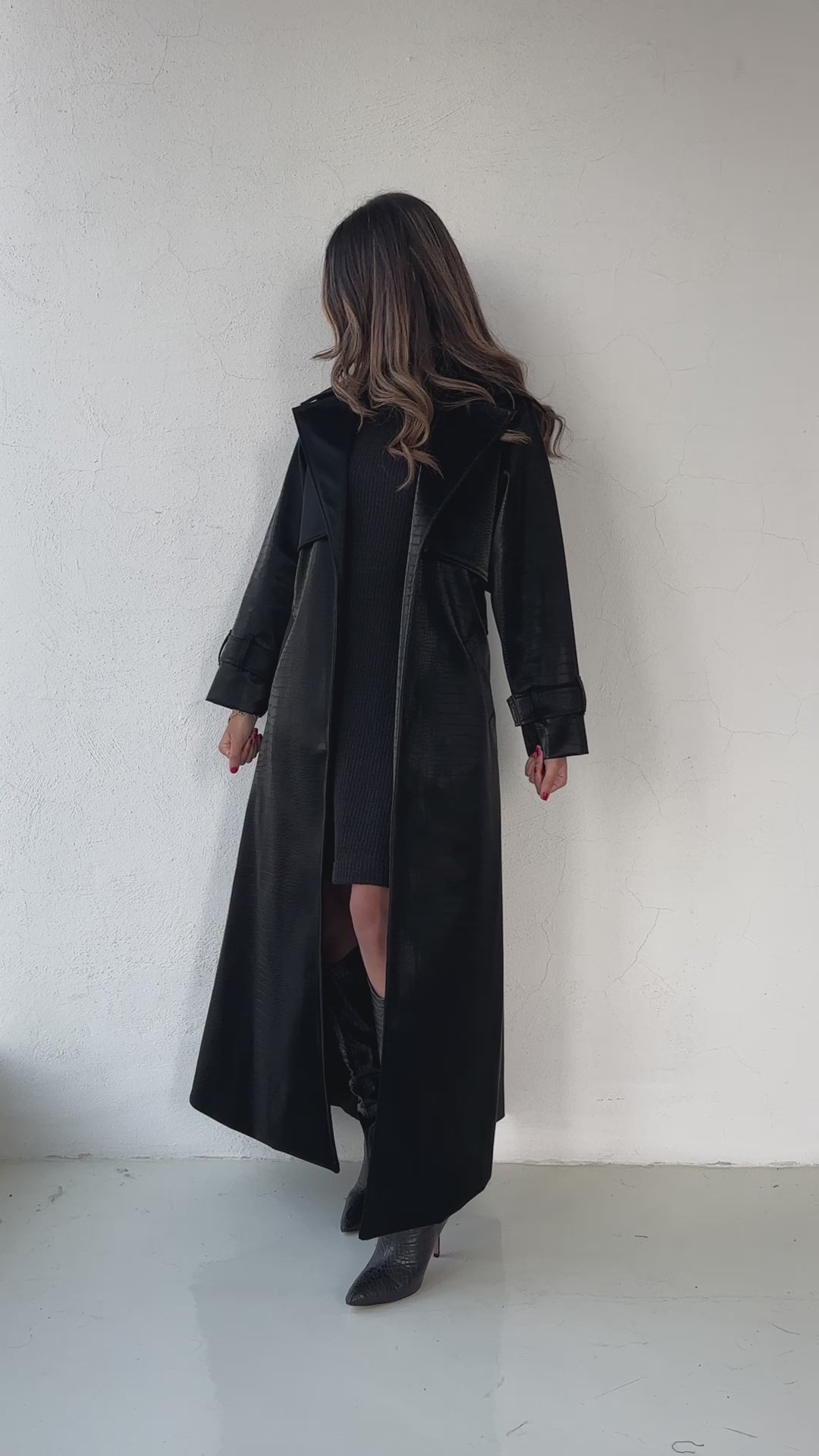 LEATHER TRENCH COAT - BLACK