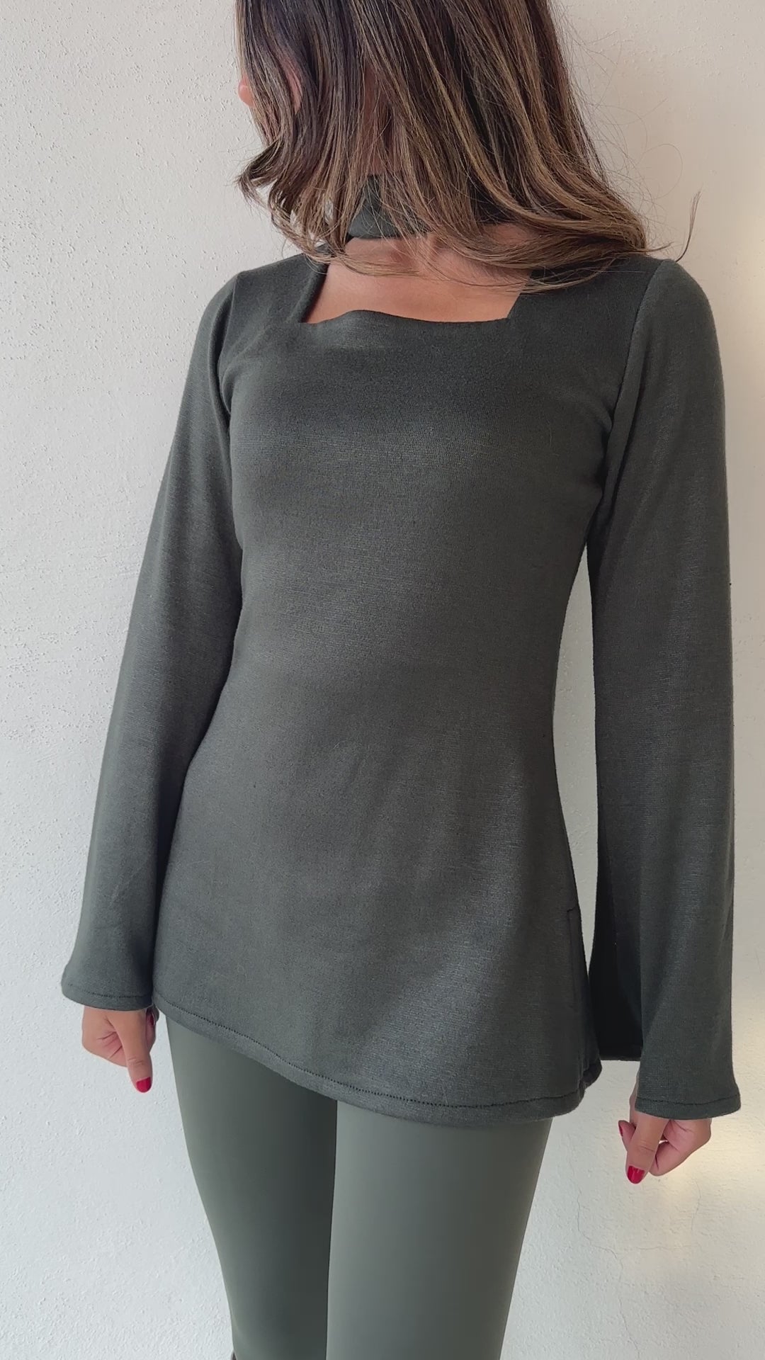 JUMPER - OLIVE